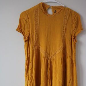 Francesca's Yellow Summer Short Sleeve Dress
